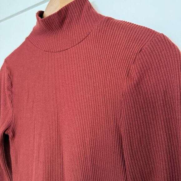 Faherty Top Womens Sz S Rust Red Legend Rib Rosco Turtleneck Long Sleeve - Picture 3 of 12